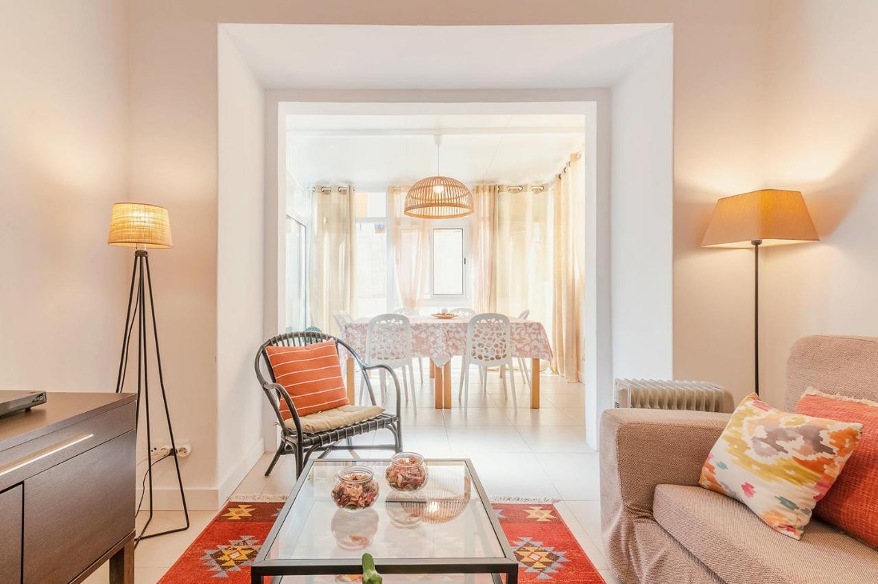 Alm- Spacious. Sunny. Patio. Quiet Area. Fast Wifi Apartamento