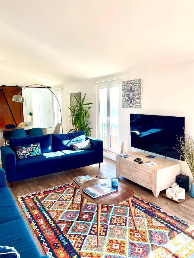 Chiado River View Deluxe Apartamento