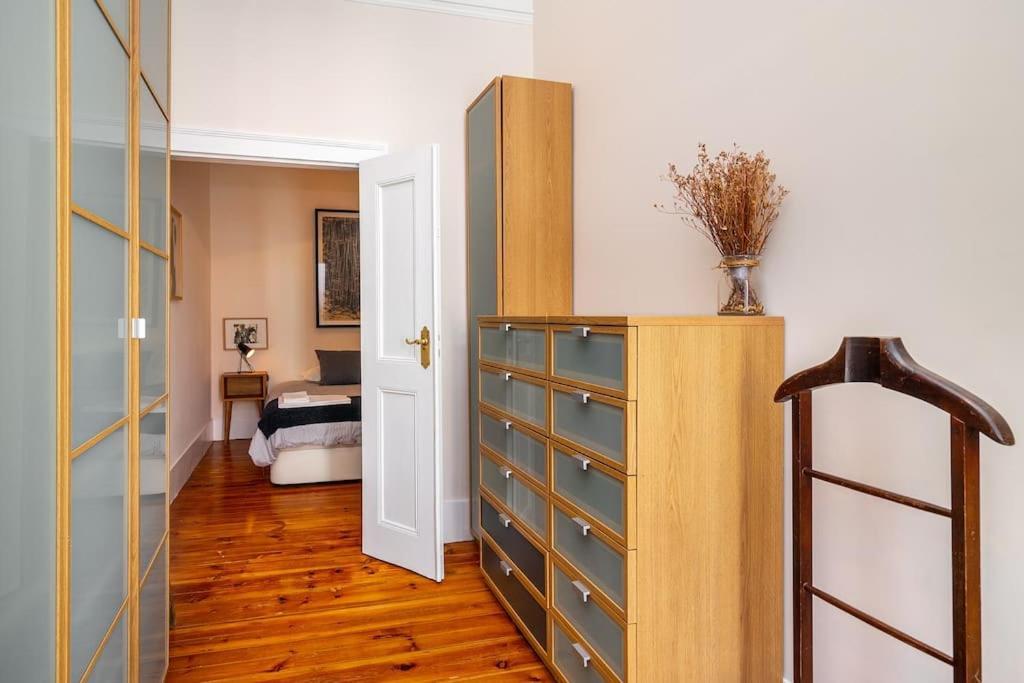 Flat Art - Luxury With Private Pool & Garden