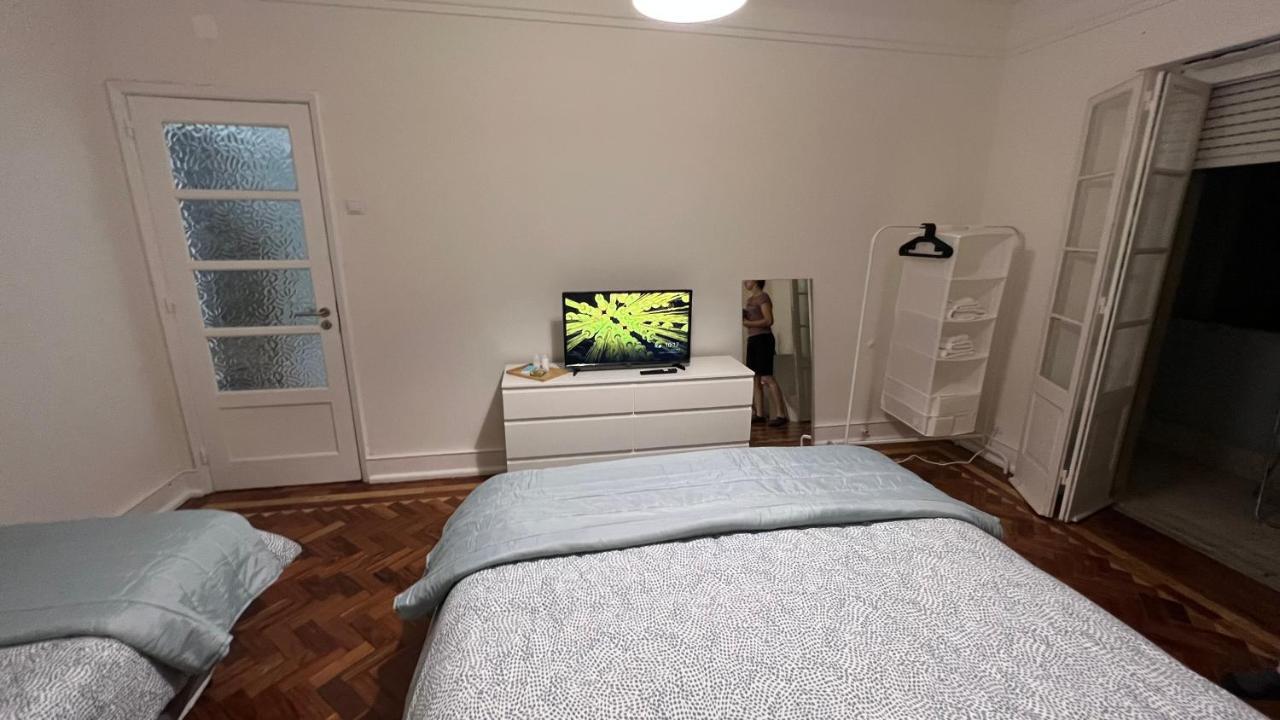 Privada 3 Grande Con Balcon Pensión *