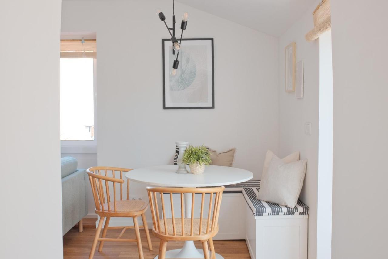 Downtown Terrace - 2 Bedroom In Graca With Private & Sunny Terrace! Apartment