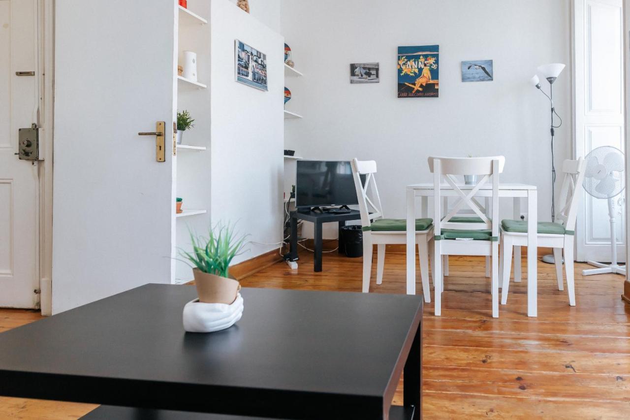 Apartamento - Sao Lazaro Central