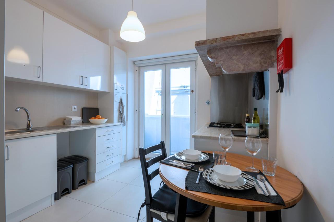 Dumont 4*