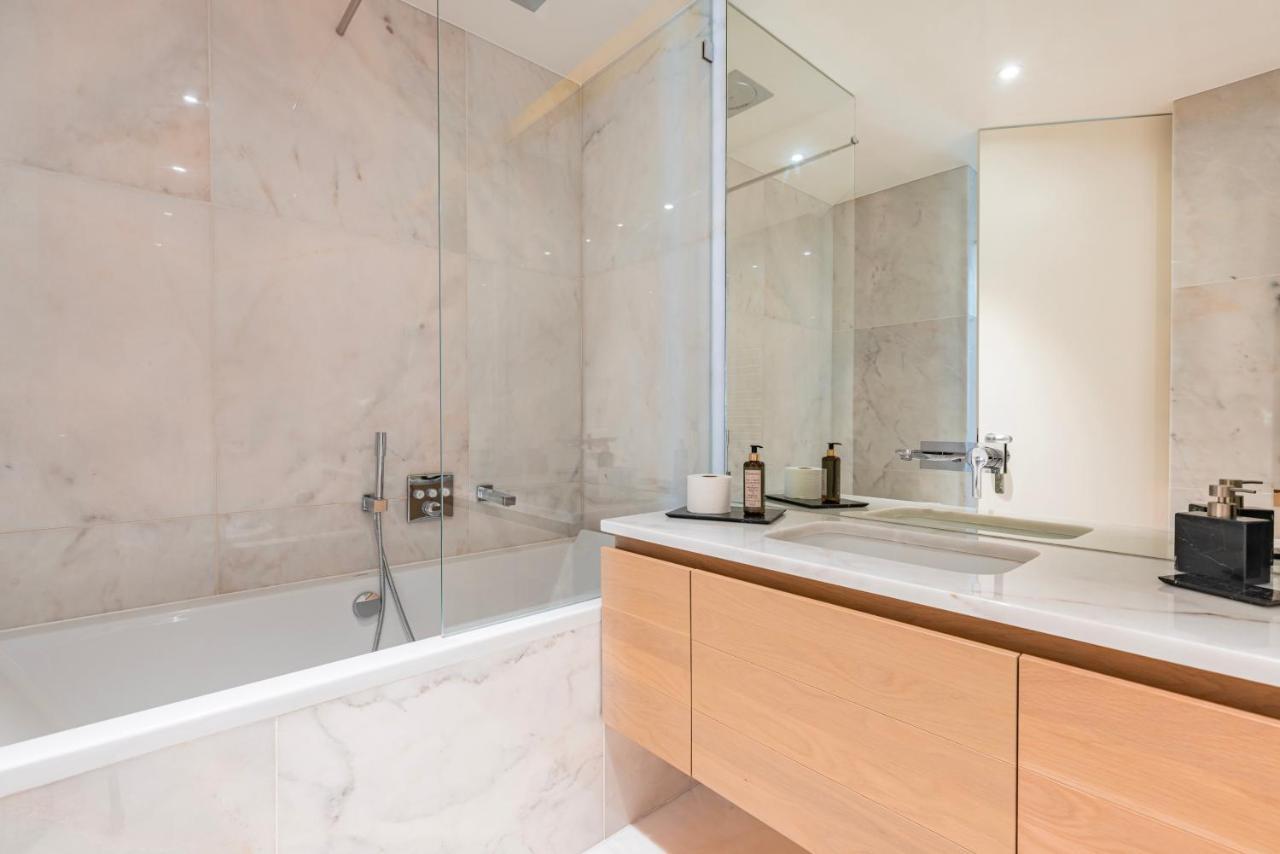 Liberdade Elegance W/rooftop Pool By Lovelystay Apartamento
