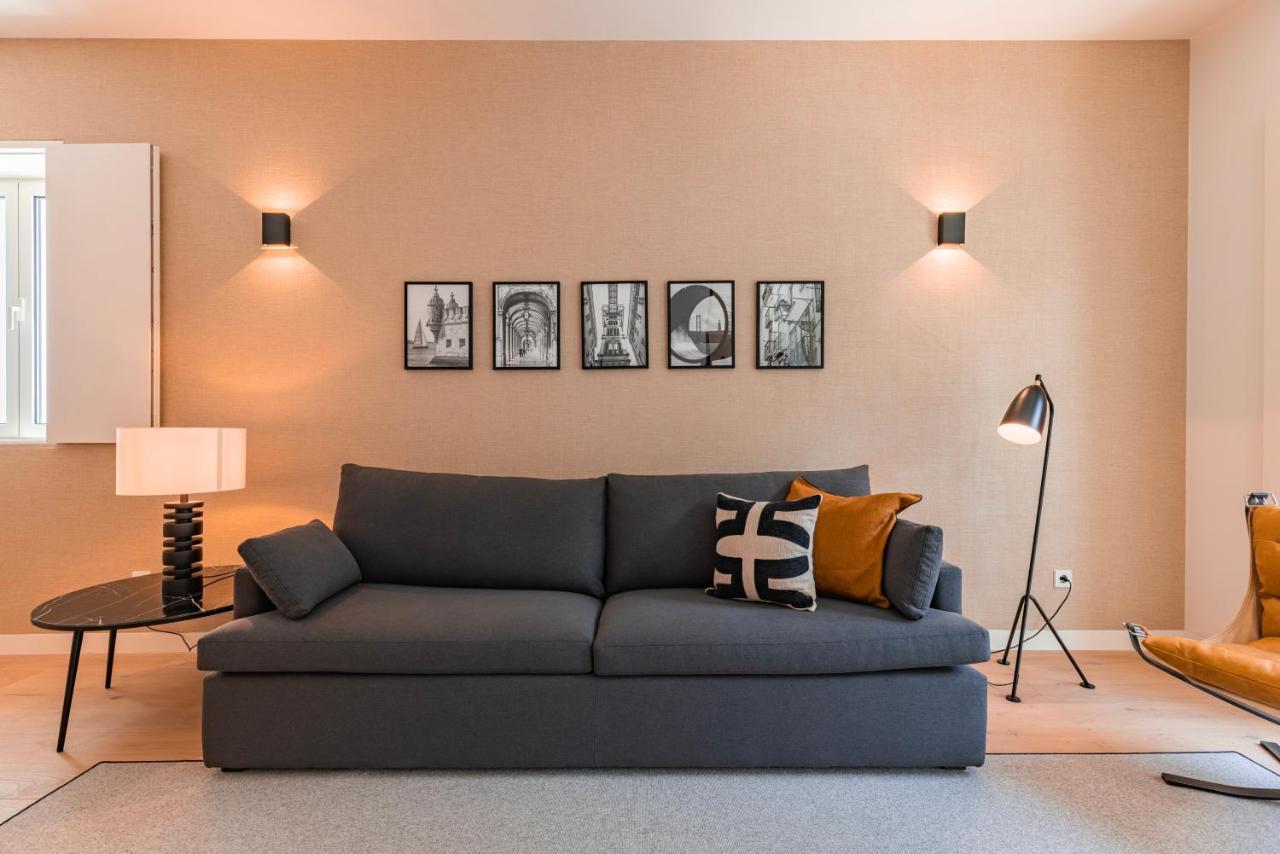 Liberdade Elegance W/rooftop Pool By Lovelystay Apartamento