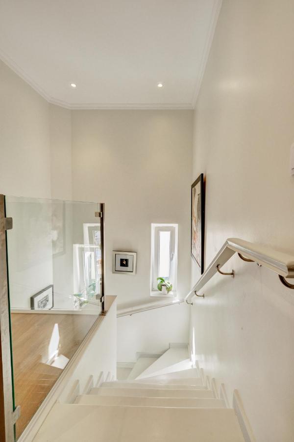Comfortable Town House In Quiet Area By Lovelystay Lisboa