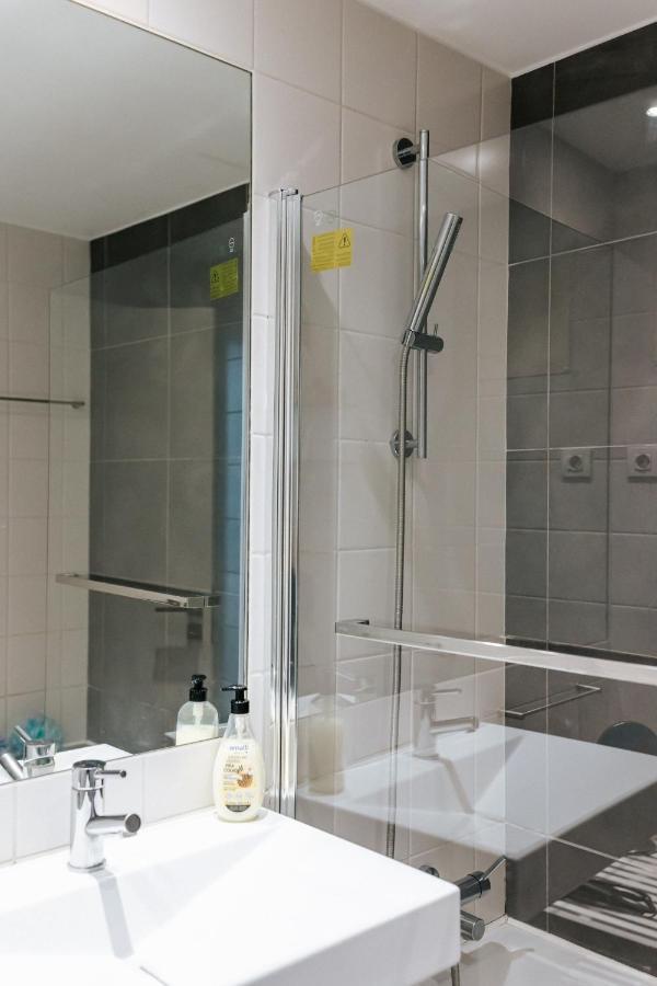 - Martim Moniz And Garage Apartamento