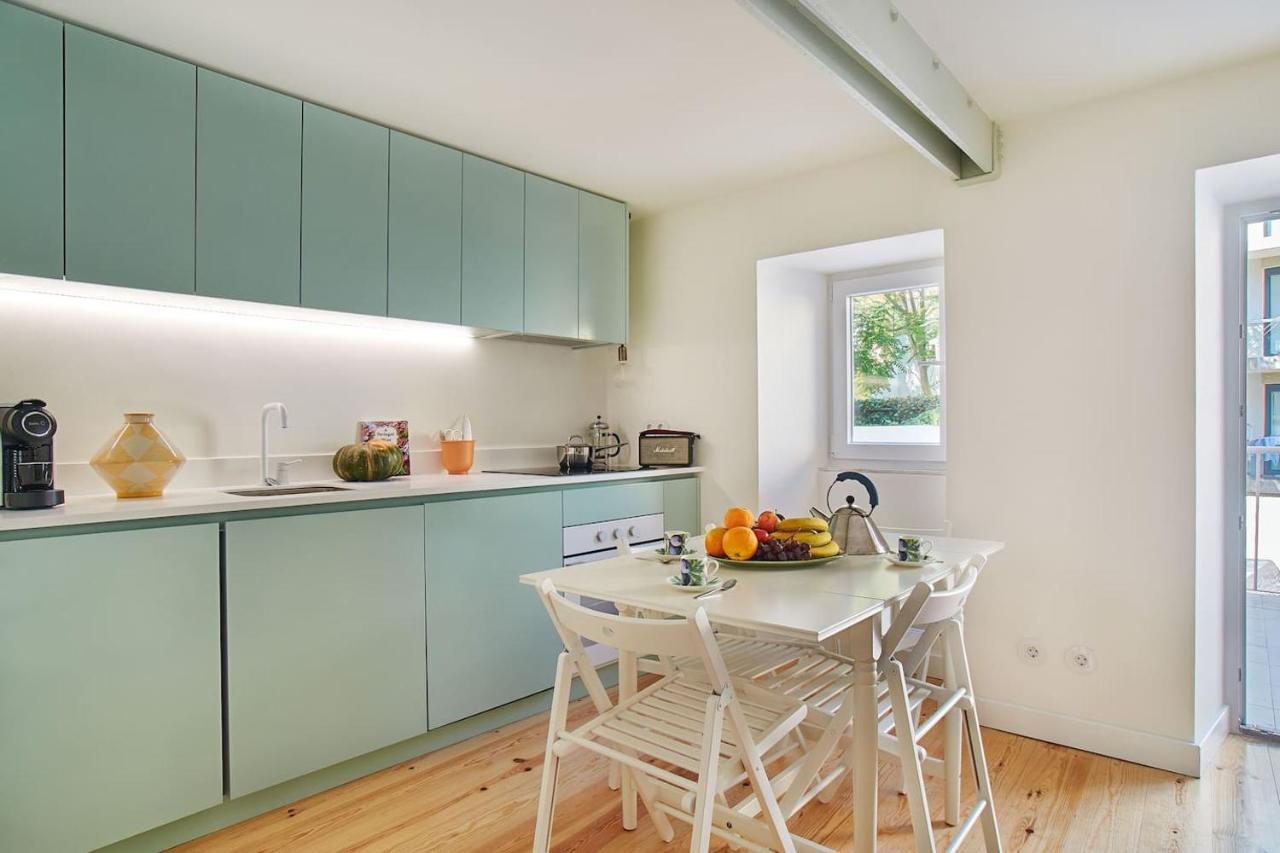 Modern Flat With Double Patio Right Next To Estrela Gardens Apartamento *