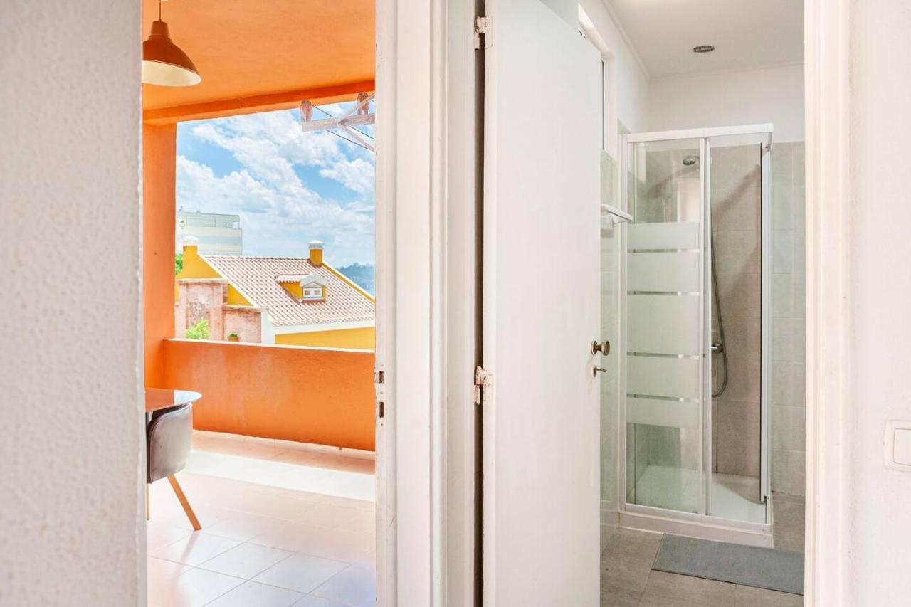 Relax In For 4 People With Terrace And Parking * Lisboa