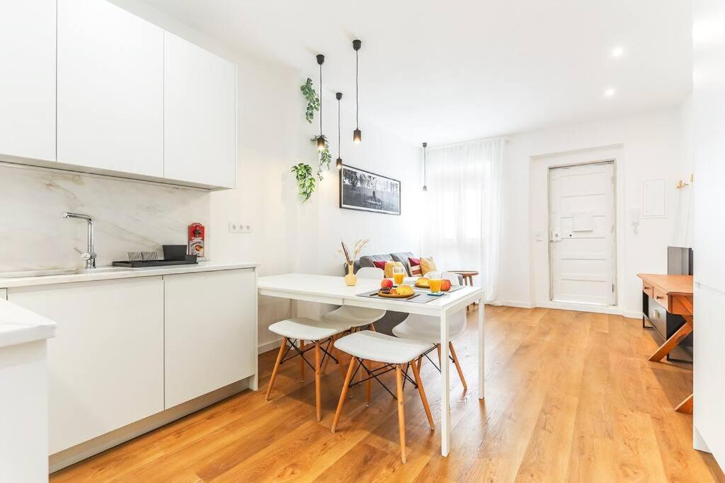 Portucale ! Bright Campo Ourique W/ Terrace Apartamento
