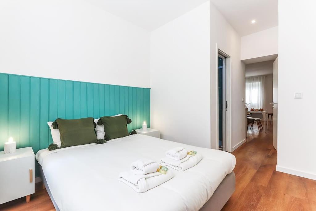 Apartamento Portucale ! Bright Campo Ourique W/ Terrace *