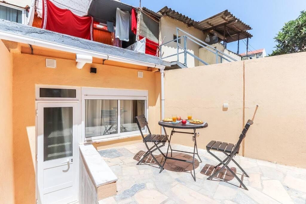 Apartamento Portucale ! Bright Campo Ourique W/ Terrace *