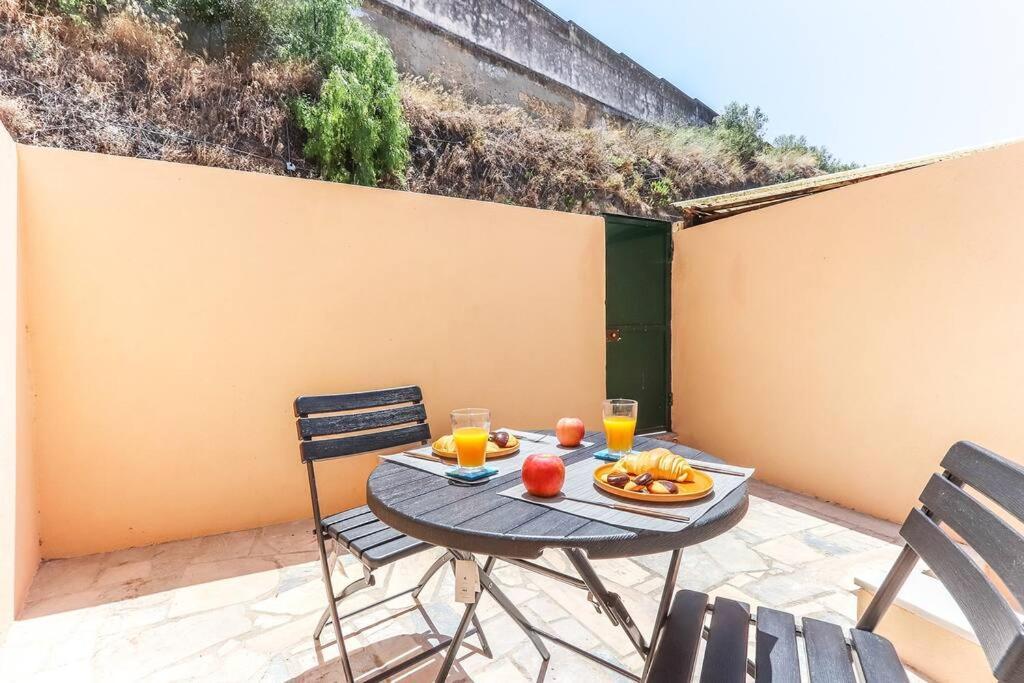 Apartment Portucale ! Bright Campo Ourique W/ Terrace *