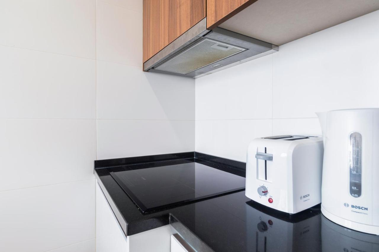 Great Pad In Alcantara Apartment