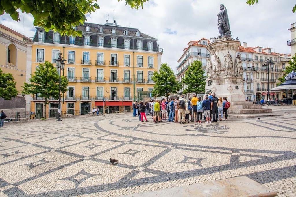 C2 Bairro Alto 18th Century Beautiful Apartamento *
