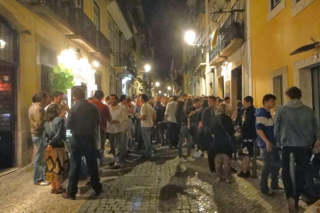 C2 Bairro Alto 18th Century Beautiful * Lisbon