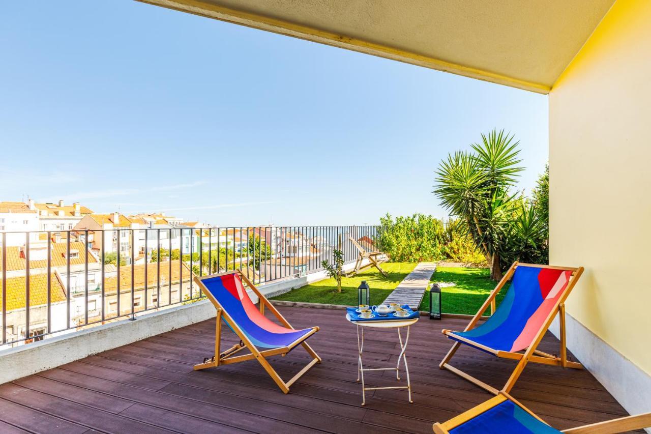 110m2 Flat, Large Terrace With A View And A Garden