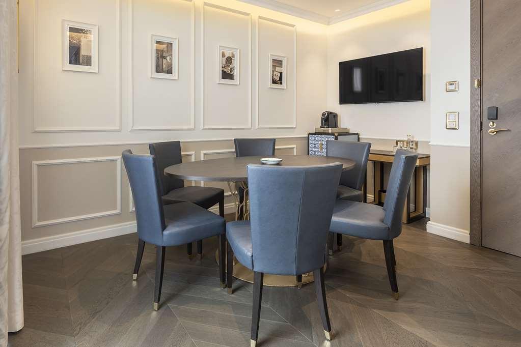 Hotel The Emerald House - Curio Collection By Hilton Lisboa