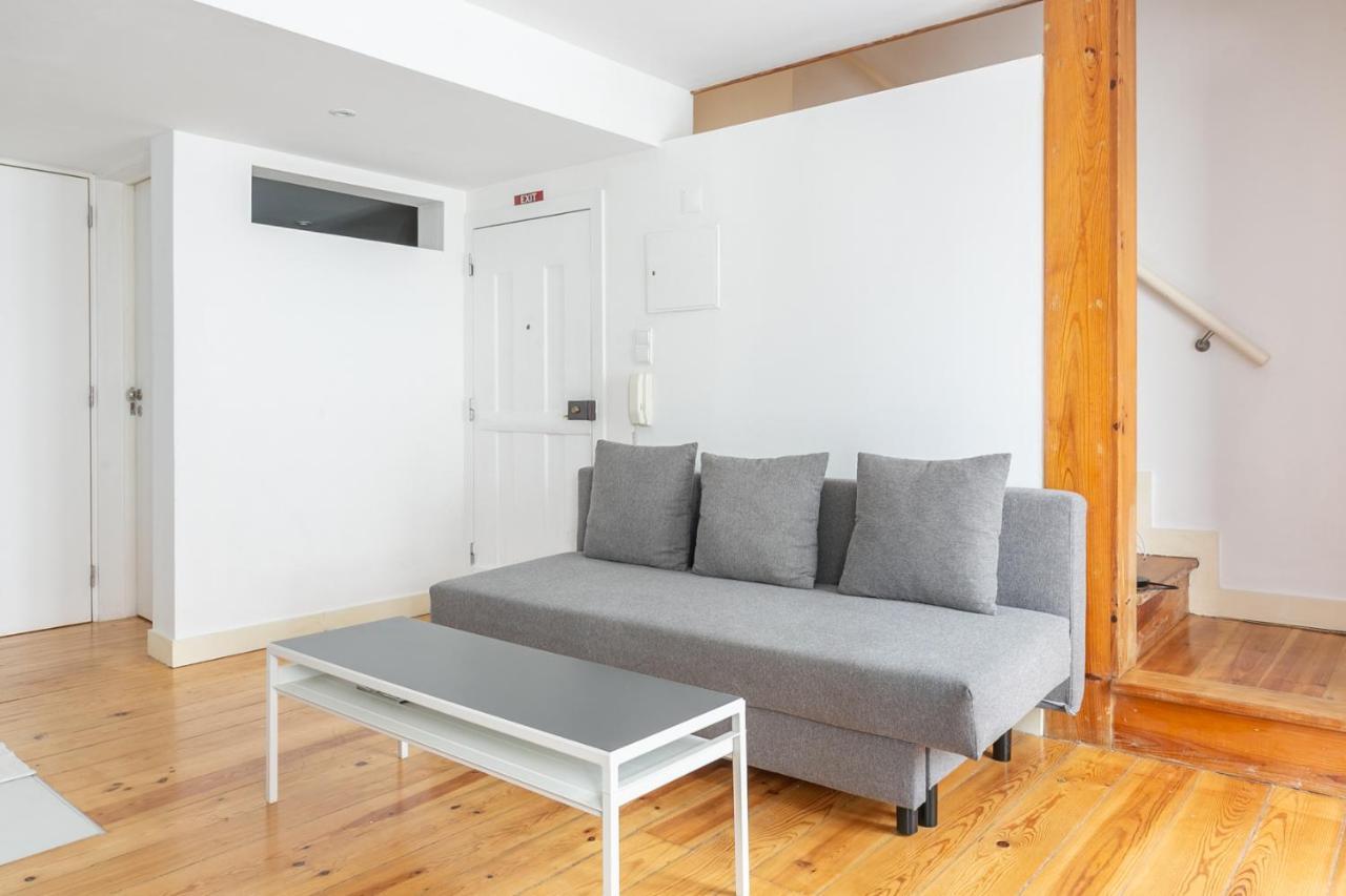Apartment Cloud 9 Livings