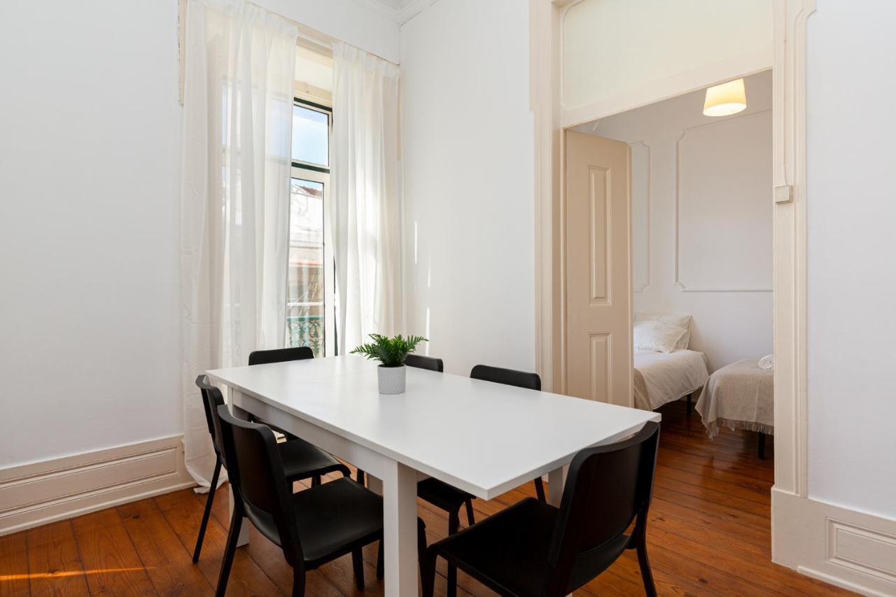 4br - Location