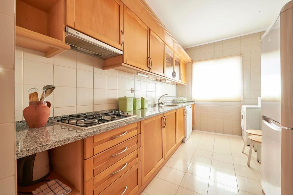 Modern In Parque Nacoes Apartamento *