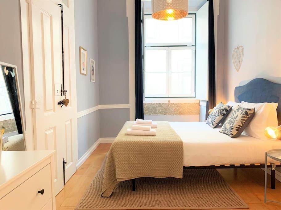 Sj2dee Heart Of Baixa New Air Conditioning Spacious 2 Apts 4br2ba *