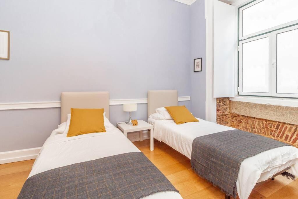Apartamento Sj2dee Heart Of Baixa New Air Conditioning Spacious 2 Apts 4br2ba Lisboa