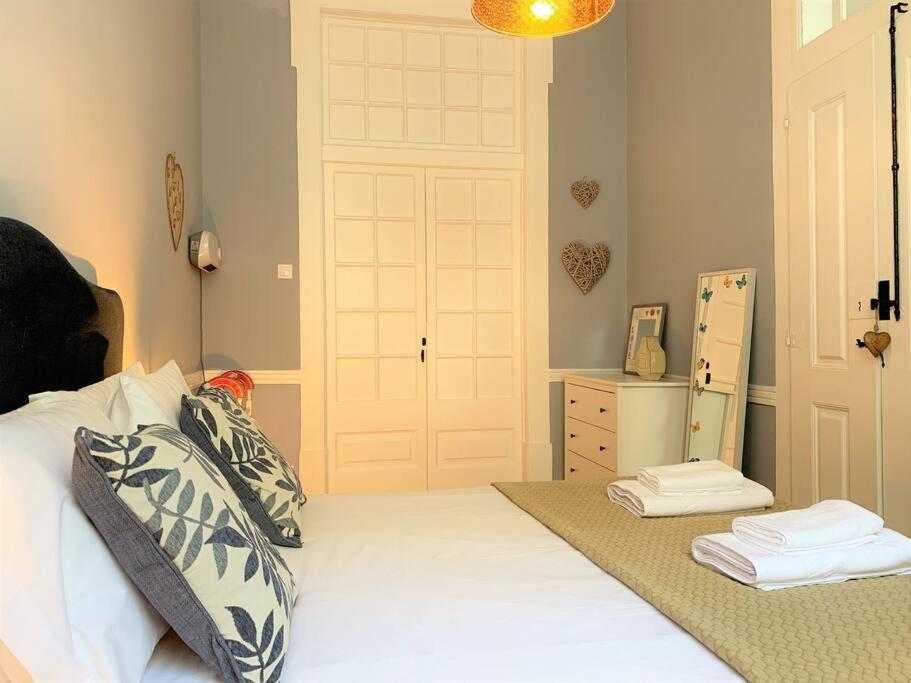 Sj2dee Heart Of Baixa New Air Conditioning Spacious 2 Apts 4br2ba Apartamento *