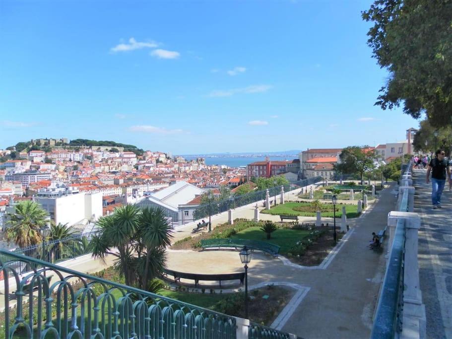 Sj2dee Heart Of Baixa New Air Conditioning Spacious 2 Apts 4br2ba