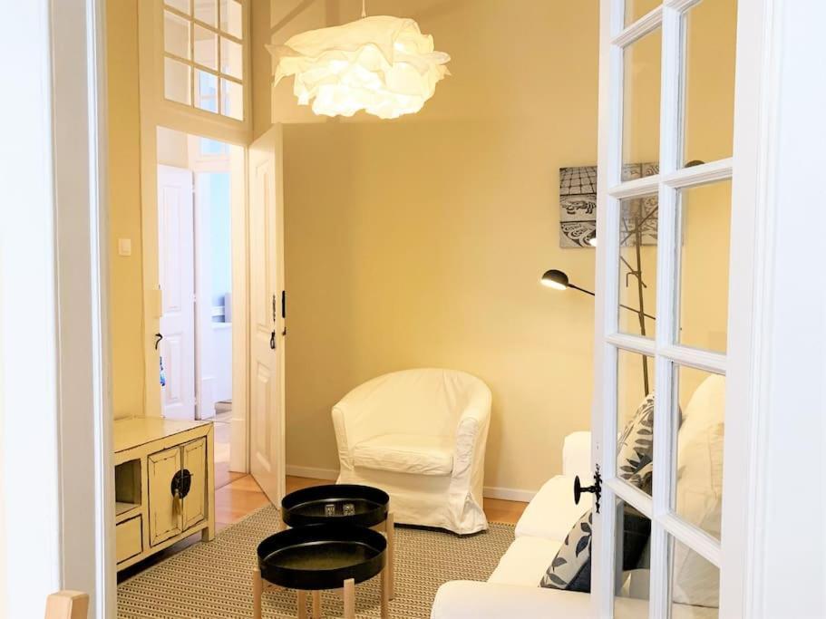 Sj2dee Heart Of Baixa New Air Conditioning Spacious 2 Apts 4br2ba Apartamento Lisboa