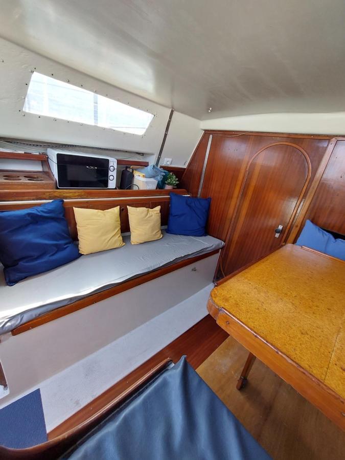 Cosy Boat Hotel en barco *