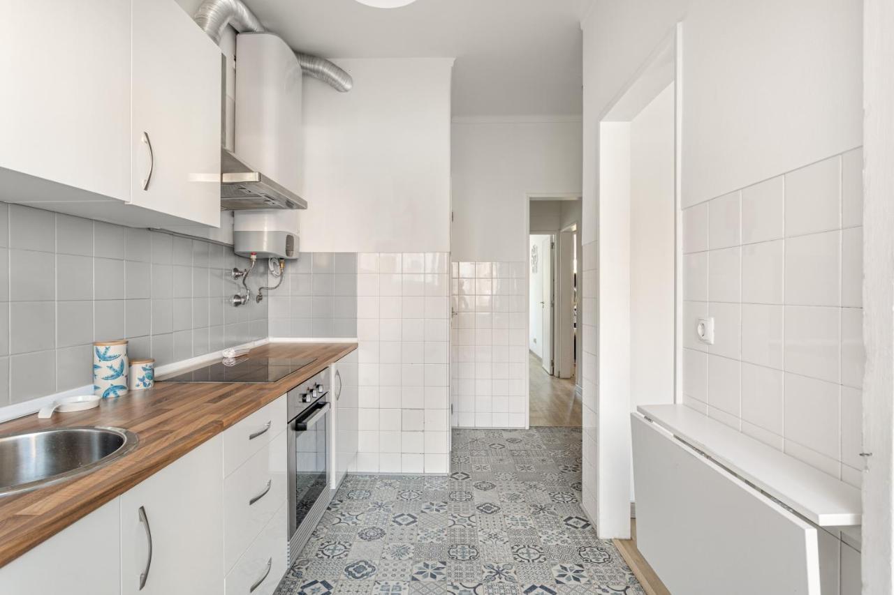 Joivy Striking Flat In Benfica Apartamento