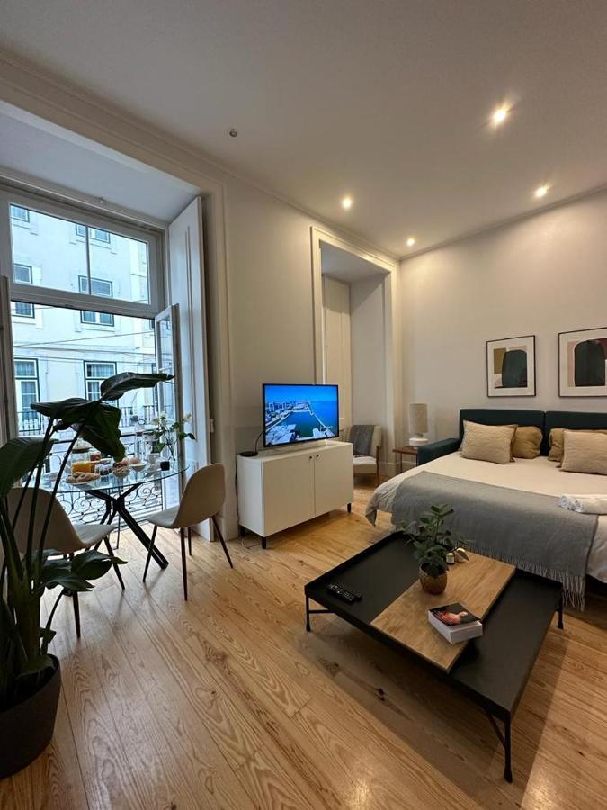 Habitación en casa particular Luxuoso Com Varanda Em Lisboa