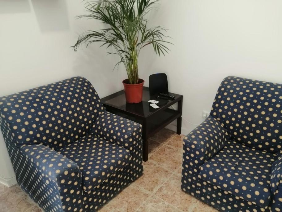 Pensión Ajuda Space