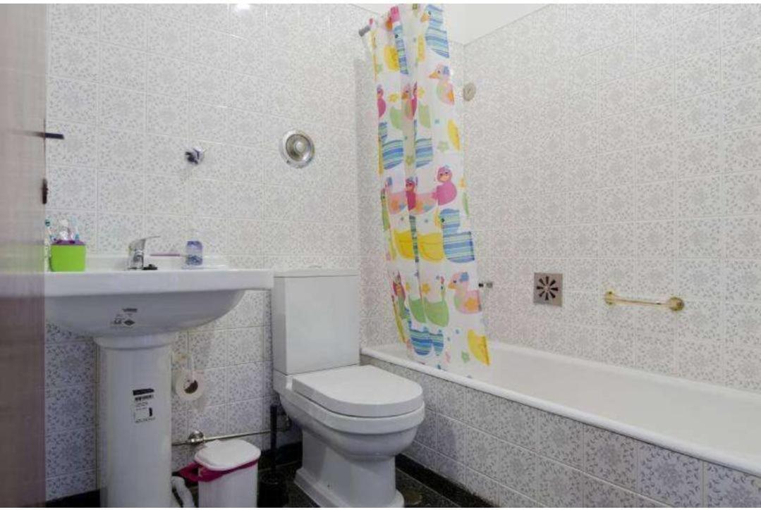Single Or Double With Balcony Close To Alameda Metro! Lisboa