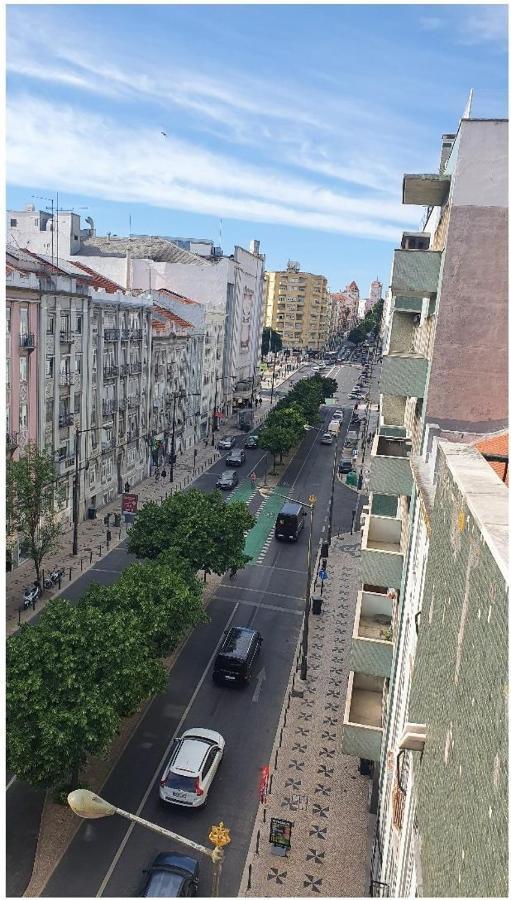 Single Or Double With Balcony Close To Alameda Metro! Habitación en casa particular