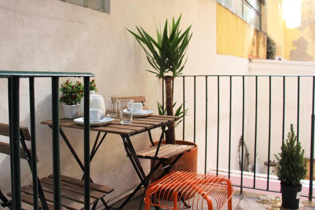 Sm1-happy At Hip Pr.real & Bair.alto + Private Patio! * Lisboa