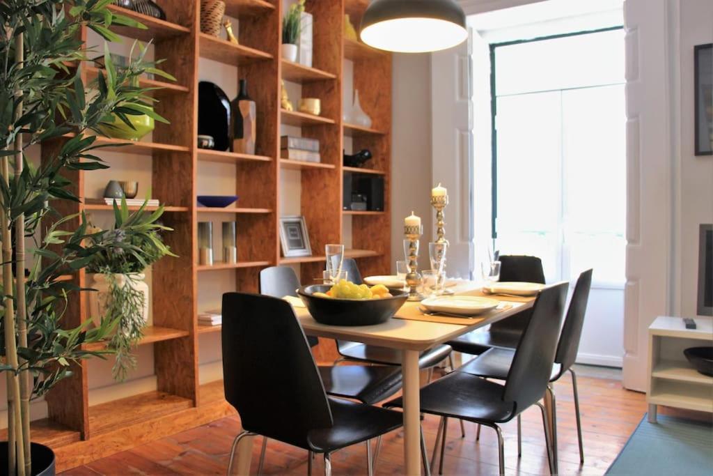 Apartamento Sm1-happy At Hip Pr.real & Bair.alto + Private Patio! Lisboa