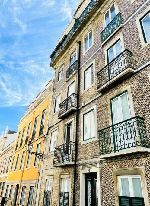 Pen-arts Apartment- Principe Real Garden - Bairro Alto Apartamento