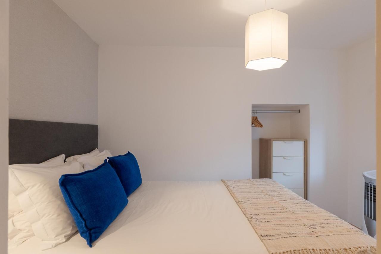 Contemporary In Chiado 3 *