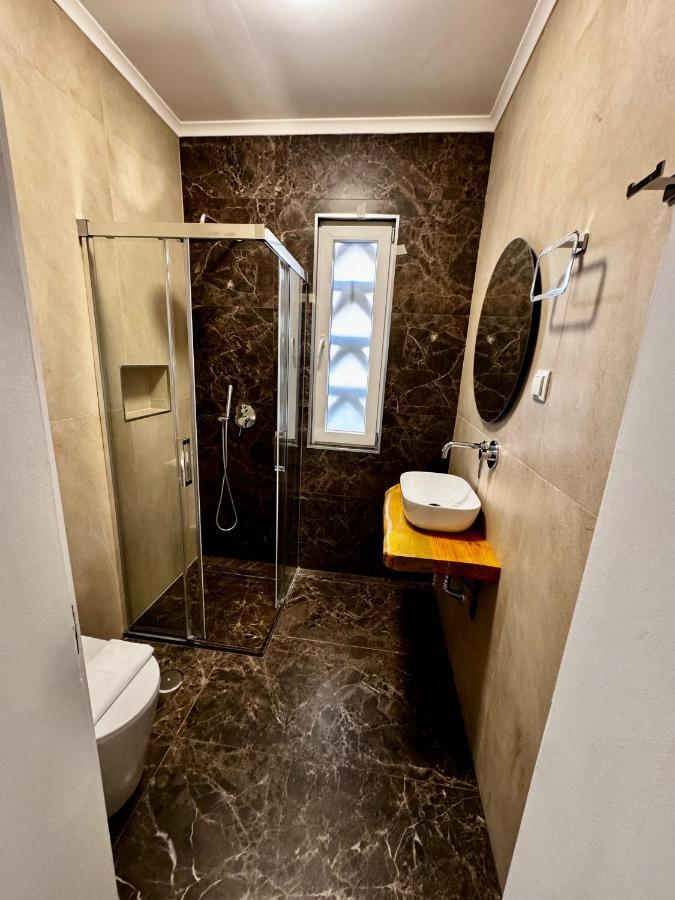 Bed and breakfast Relax And Explore And *