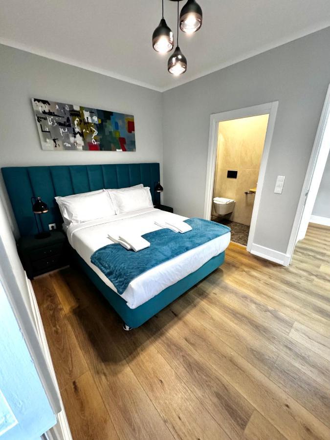 Bed and breakfast Relax And Explore And *