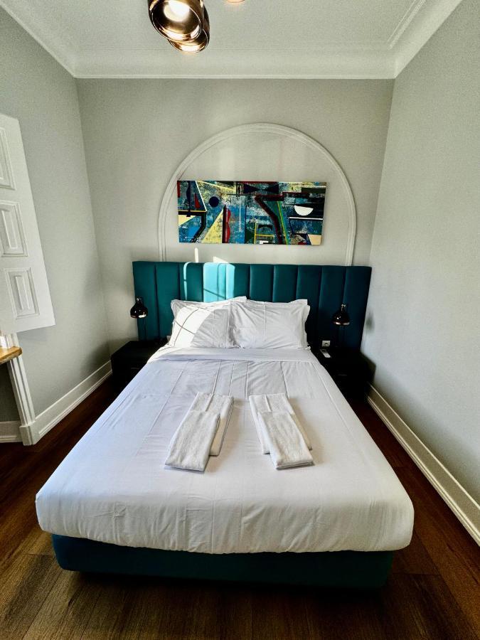 Relax And Explore And Lisboa