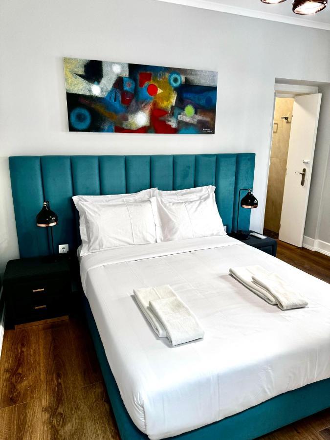 Relax And Explore And Bed and breakfast