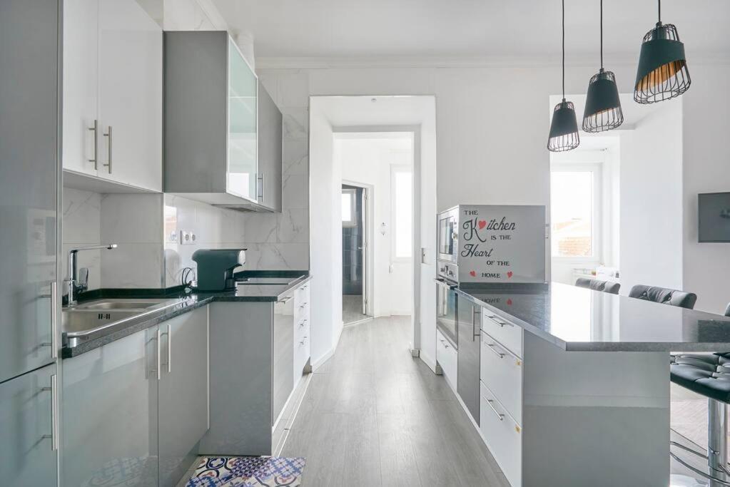 New 3 Bedroom Flat With River On Sight @alameda Apartamento