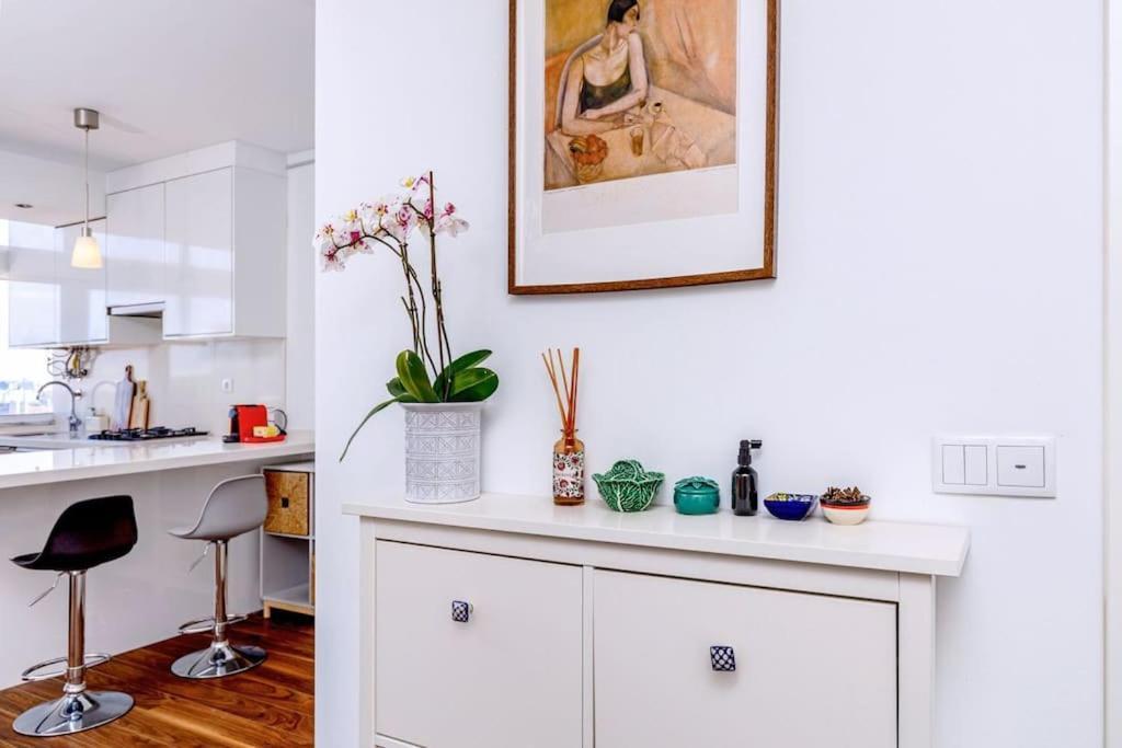 Cozy Bright Space With Landscape And Air Conditioner Apartamento Lisboa