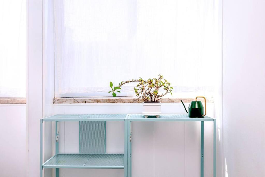 Cozy Bright Space With Landscape And Air Conditioner Apartamento