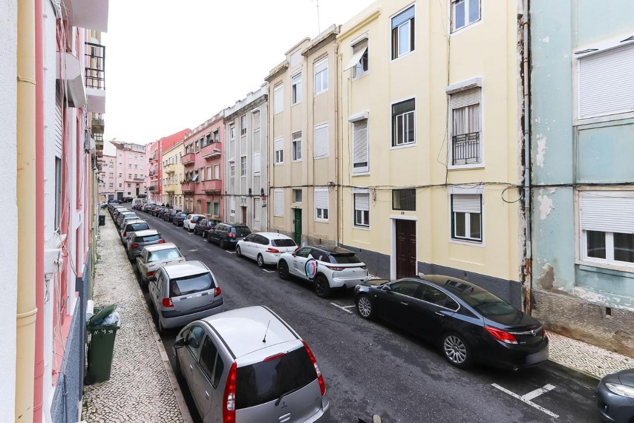 Typical By Homing * Lisboa