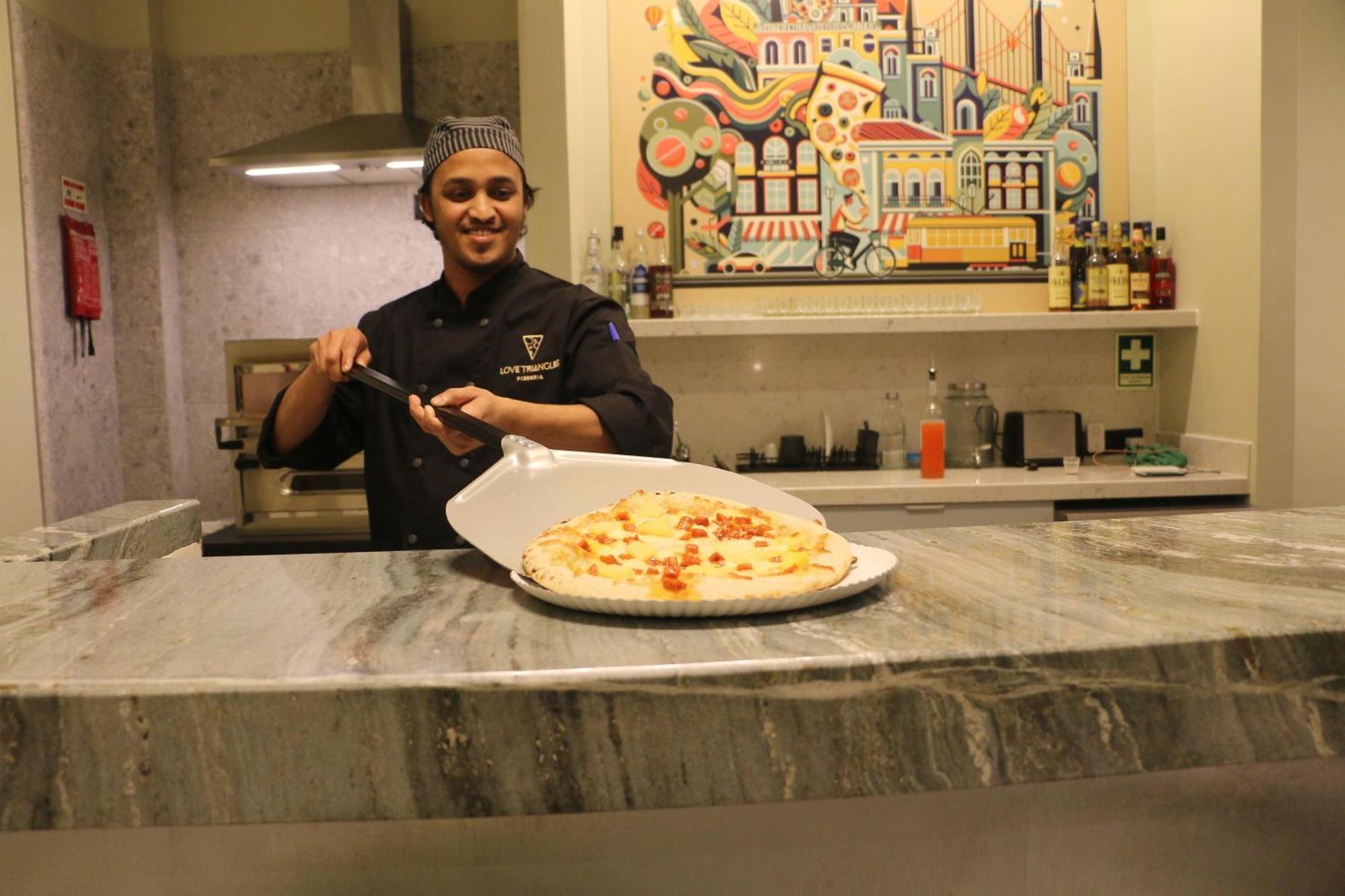 Gspot & Triangles Pizzeria Hostal *