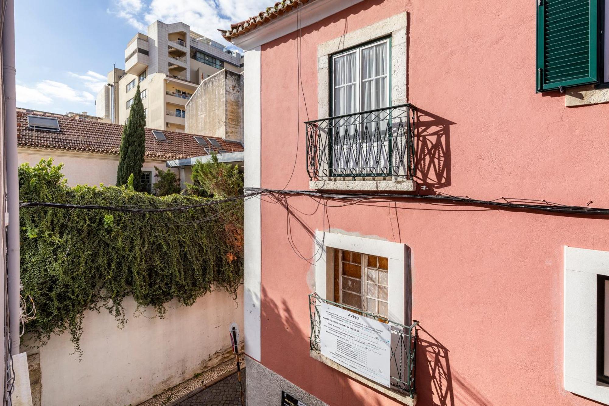 Apartamento Avenida Da Liberdade Area, Bright And Newly Renovated 2 Bedroom Apartment, Historical Center